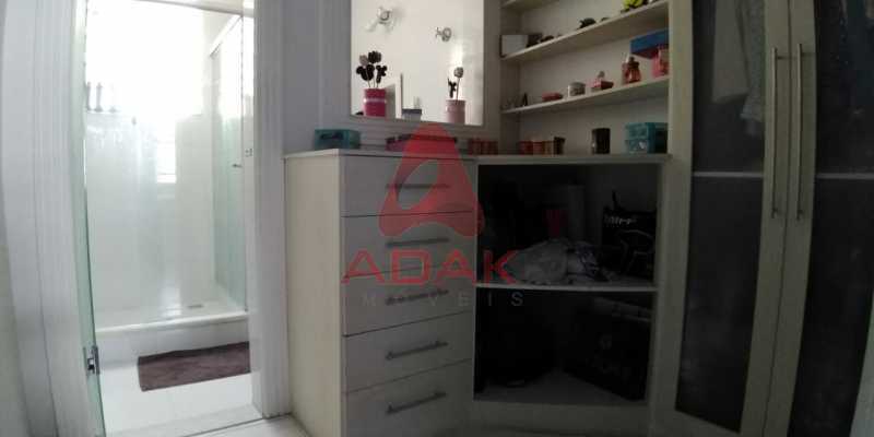 3db7b060-3c72-45f8-8781-a194fc - 4