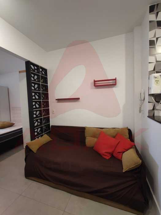 4b9f52e4-7f4d-475e-b2ff-d6c556 - 4