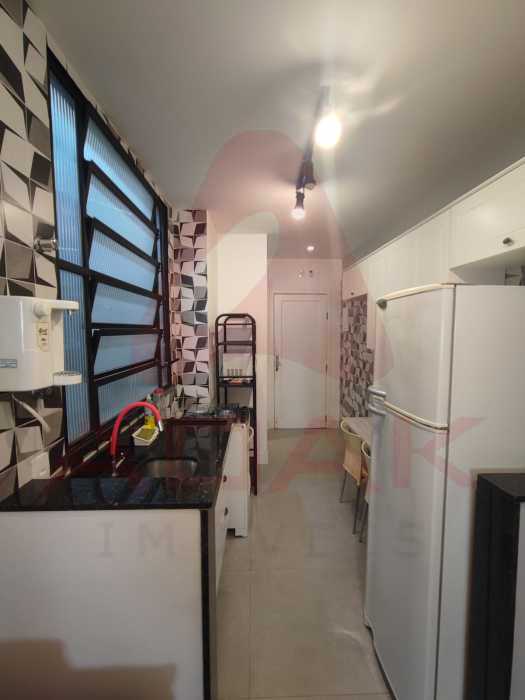 735f3c7f-4974-41bd-8f1e-411e31 - 12