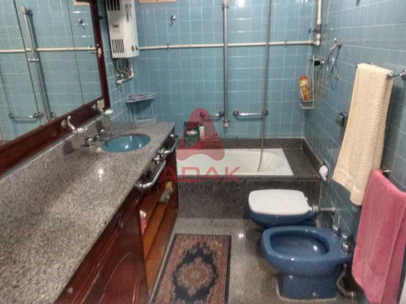 12dd4ec1-8b4f-4212-9315-8c6cb0 - 24