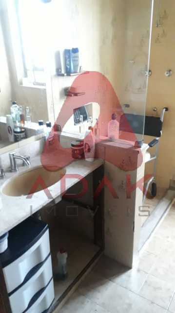 1956c230-4974-40bc-ba3e-9ef170 - 13