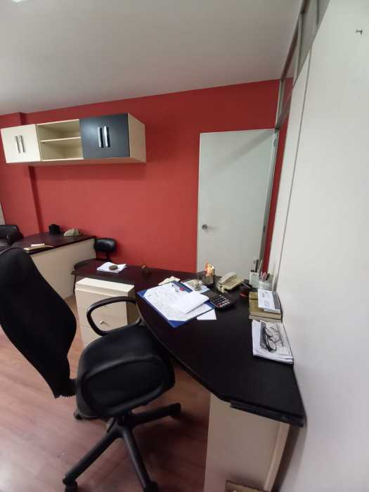 eec2c606-ca5c-47d8-8100-67ba2b - 18