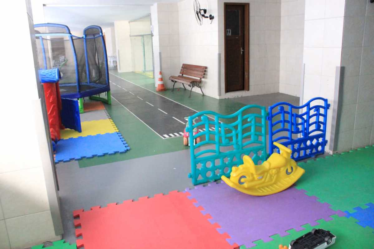 PLAYGROUND - 28