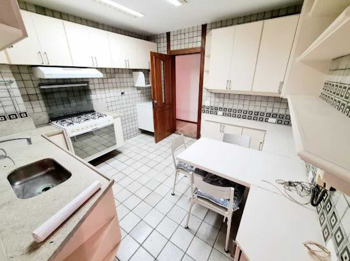 WhatsApp Image 2022-06-13 at 1 - 18