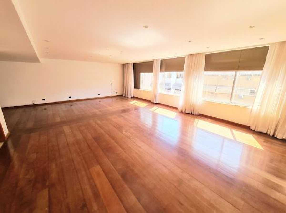 WhatsApp Image 2022-06-13 at 1 - 2