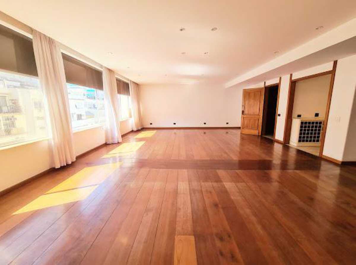 WhatsApp Image 2022-06-13 at 1 - 6