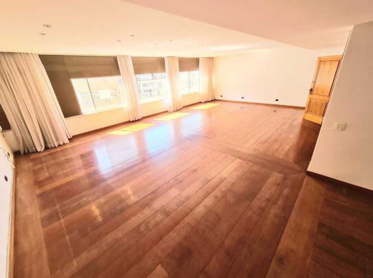 WhatsApp Image 2022-06-13 at 1 - 8