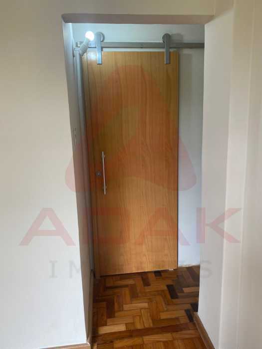 c027aad9-49c5-40f3-8ba1-66a0cf - 4