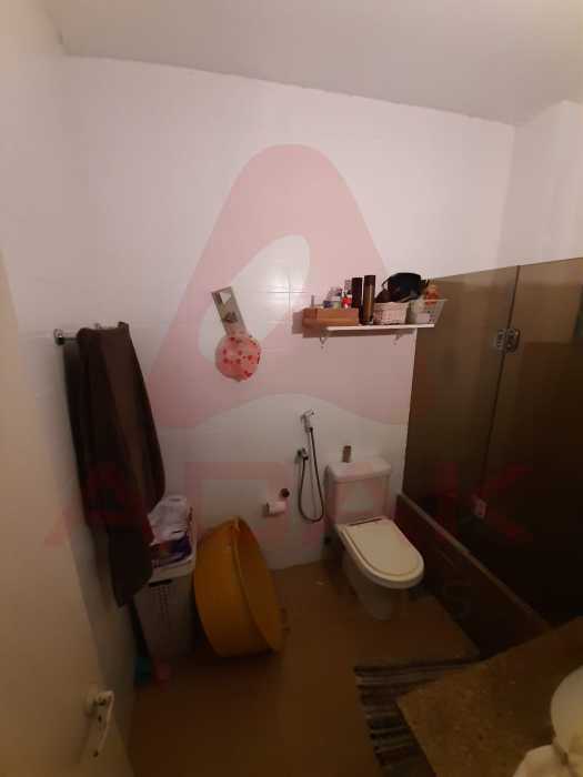 e8ec7c7a-b59f-4c29-8ea7-0e56e1 - 23