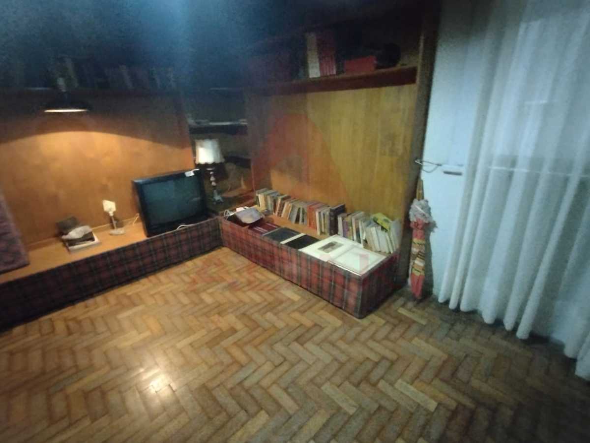 d49de57e-f01b-49fd-b35e-ff85da - 16