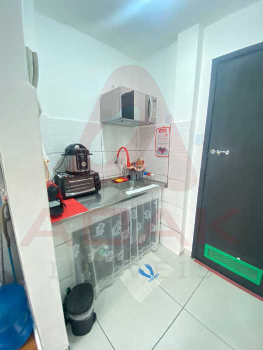 15910d52-41df-456e-9cbd-3ca3c7 - 16