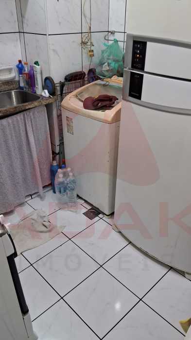 f8bb2fd8-0b60-4ae9-ab83-309463 - 18