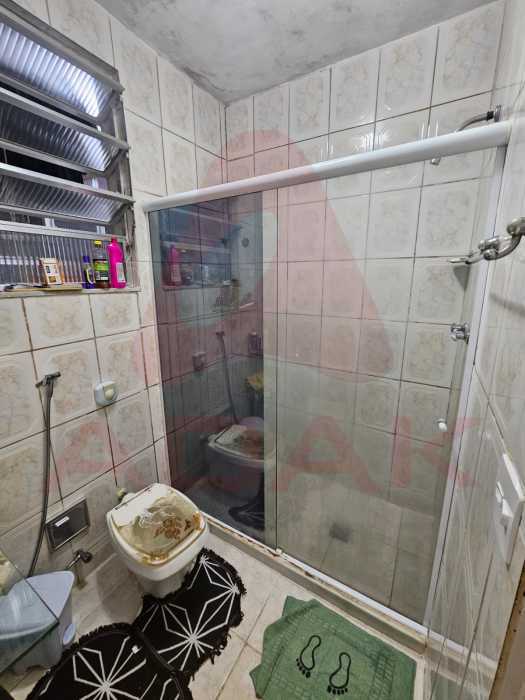 32b8ef75-4c49-40c0-80c3-6cdd58 - 18