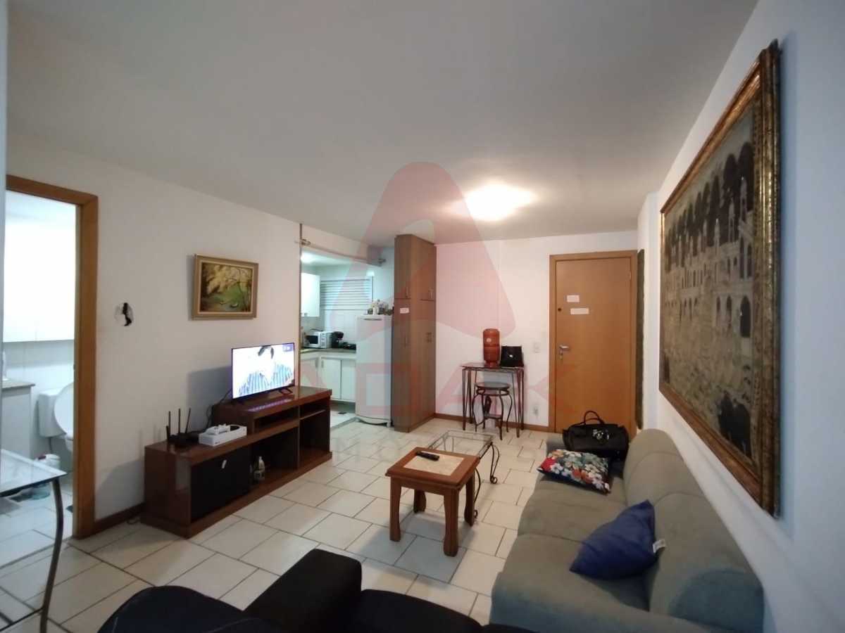 94945288-3ab0-4cbb-9b6c-6692d6 - 12