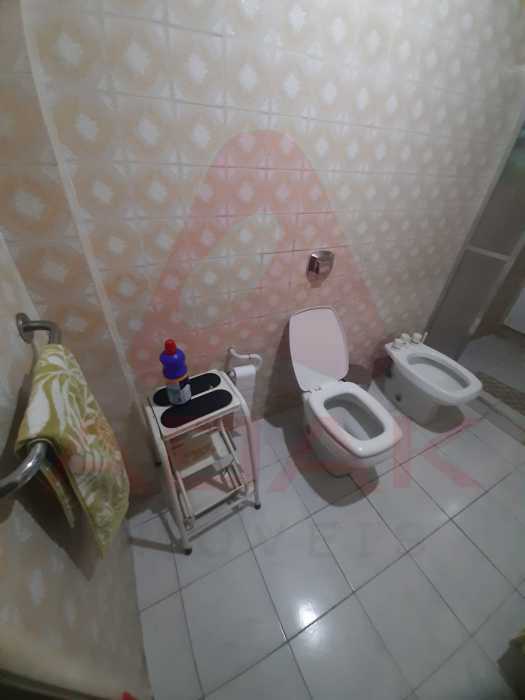 dbfbb979-a805-482f-9198-6e3f15 - 22