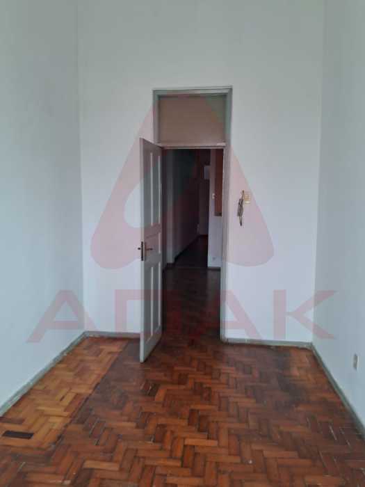 8dc9edb3-f7c6-4a15-8182-9fd899 - 8