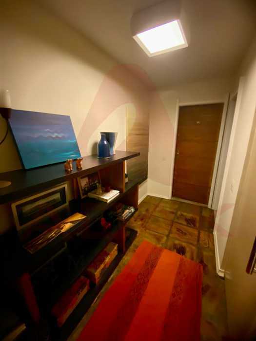 WhatsApp Image 2025-02-26 at 1 - 3