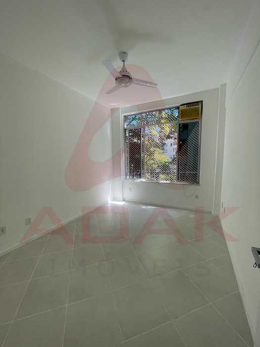 WhatsApp Image 2025-02-26 at 1 - 4