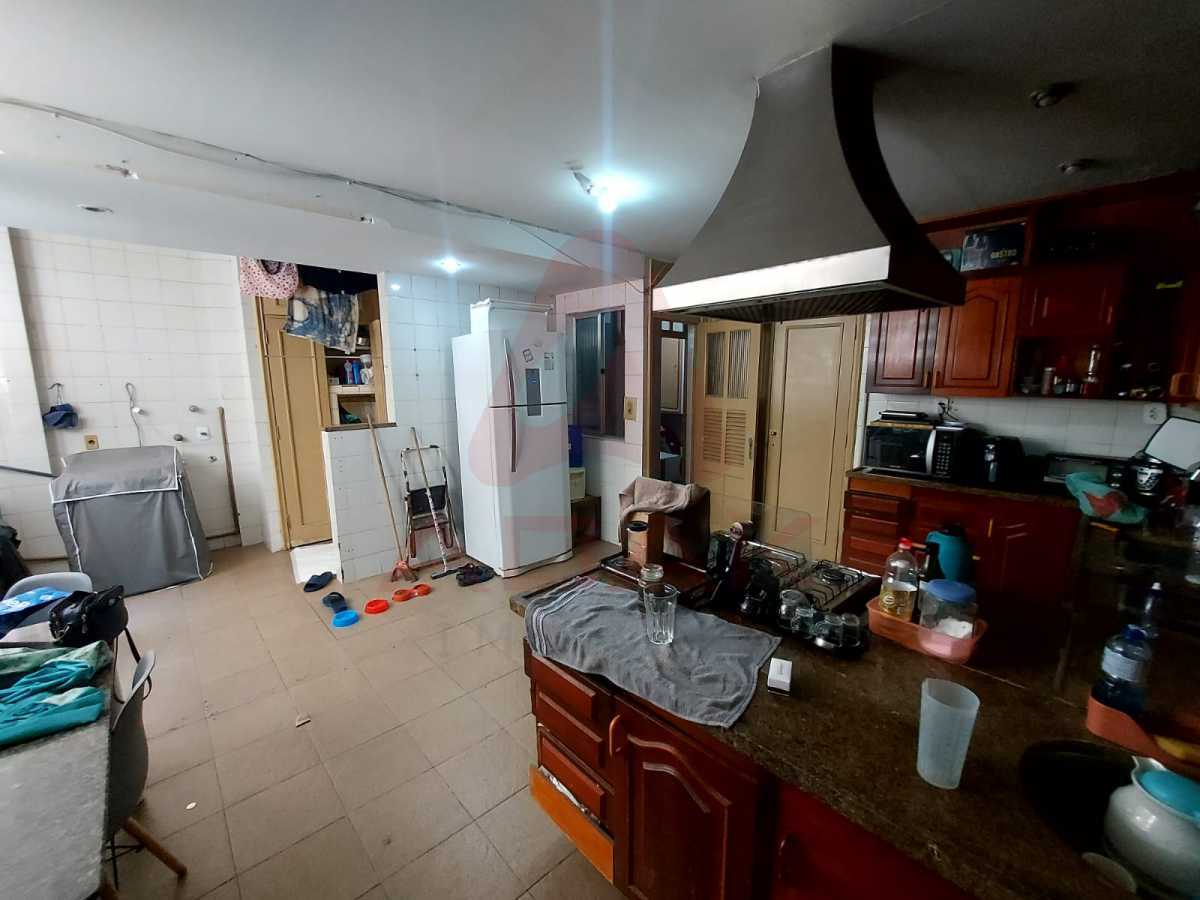 4dea2db6-32e7-4d7c-89f2-72c771 - 18