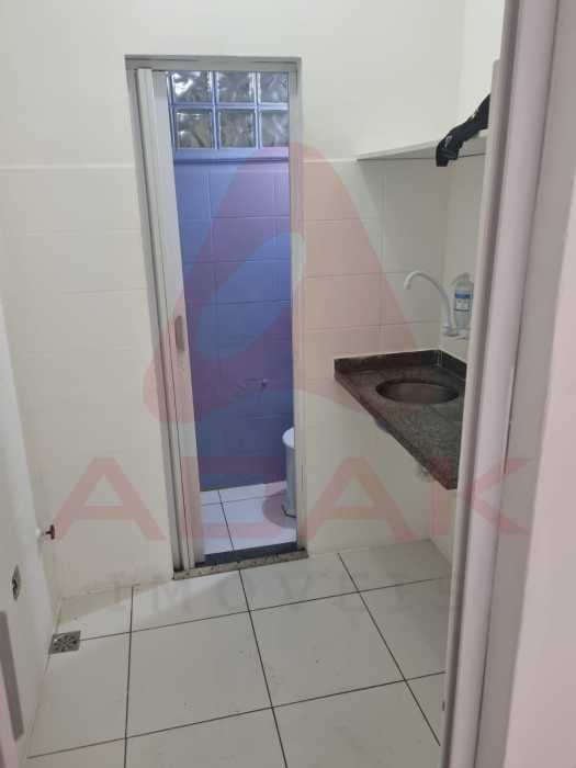 2b584a19-5d32-4975-8b27-b483ce - 6