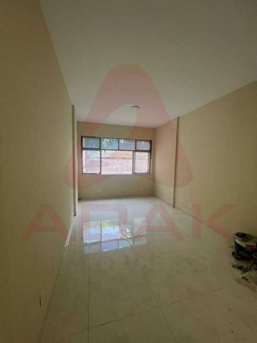23fe3457-88e7-4972-9857-e51d95 - 6