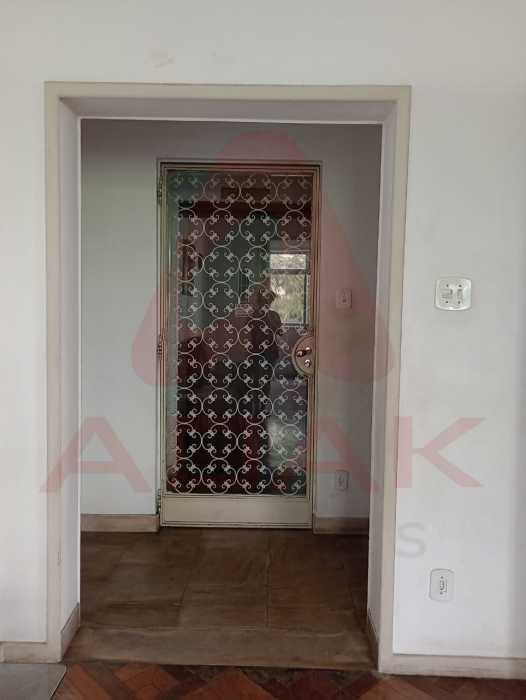 WhatsApp Image 2025-06-04 at 1 - 3