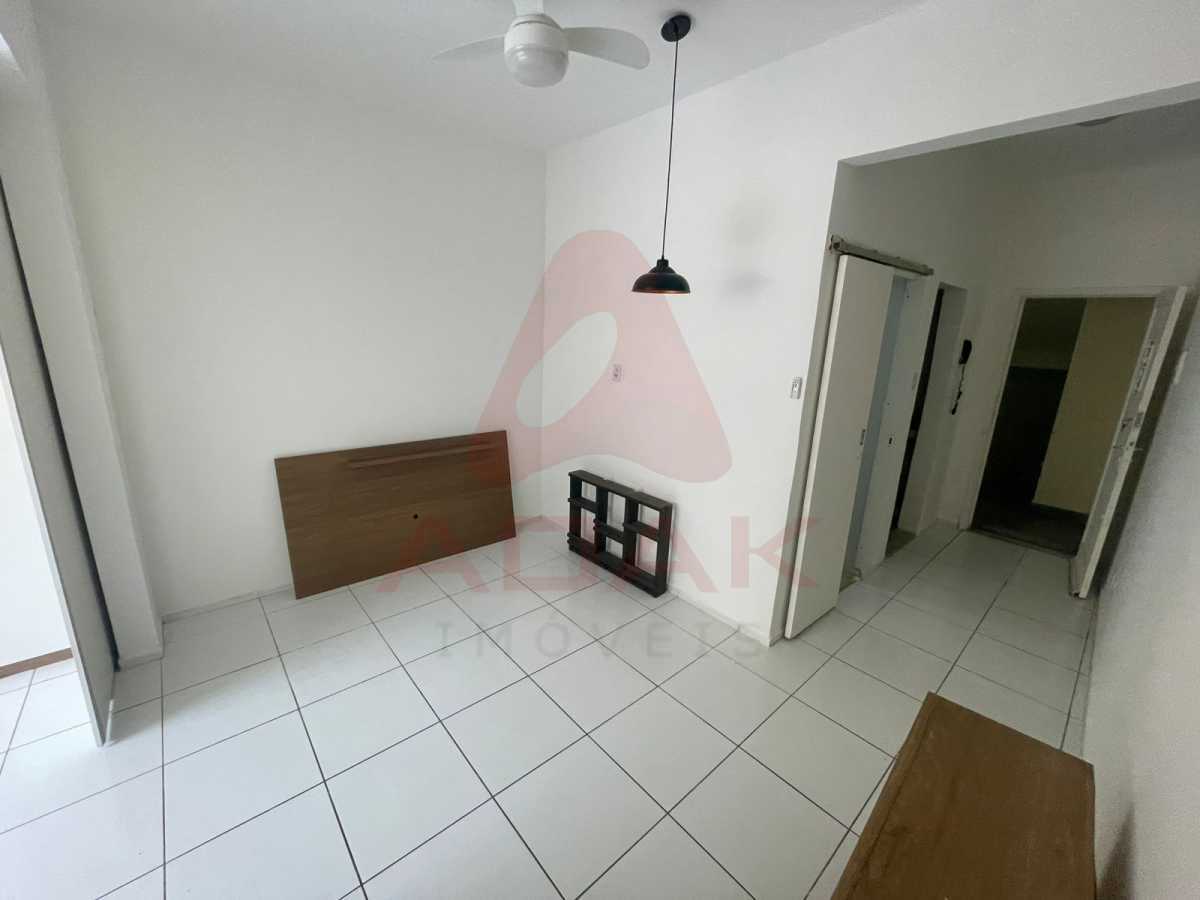 8074c0d3-0701-4a92-a1b7-37d5c6 - 12