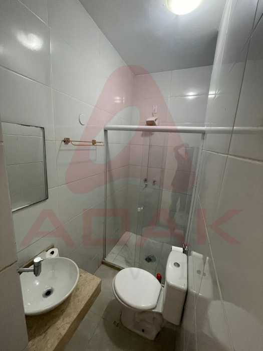 e5c70d59-f281-4f74-8069-38bf90 - 18