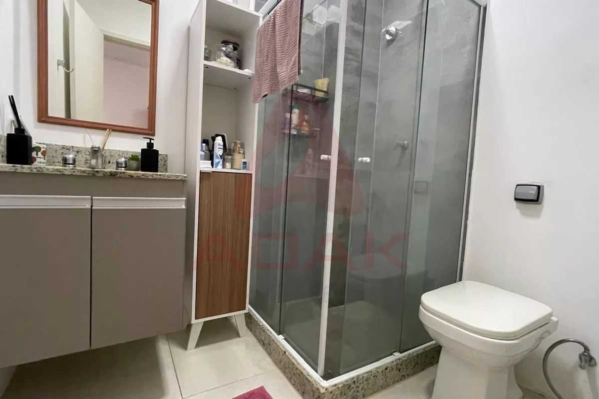 2afea2f8-dbe7-4d15-a224-b15b0c - 1