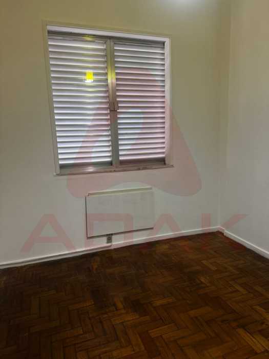 41f9df0b-8501-48aa-8db0-f83e98 - 8