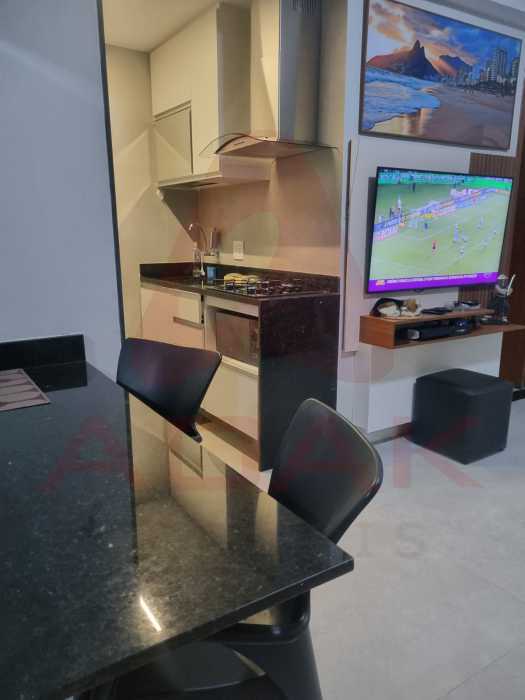SALA - 6