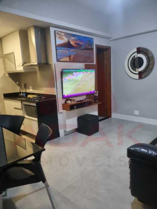 SALA - 7
