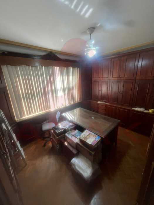 WhatsApp Image 2025-10-21 at 1 - 14