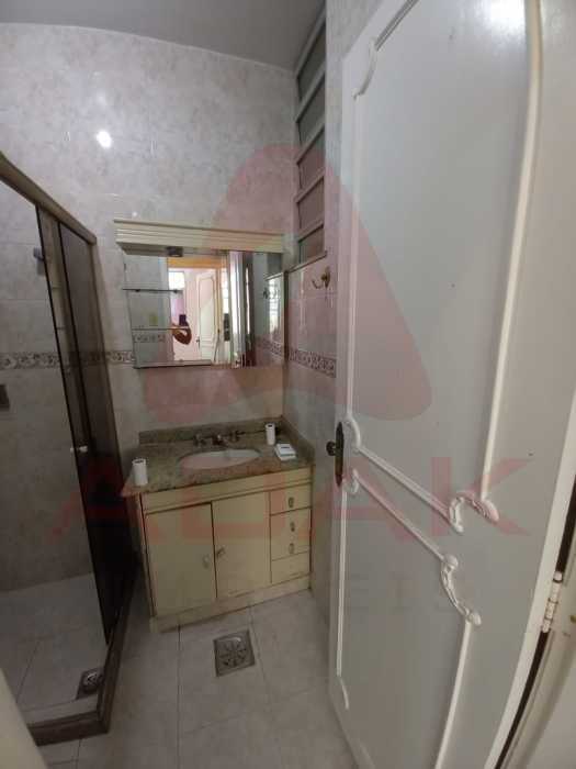 468f965a-f5b4-49c8-9587-162bc9 - 21