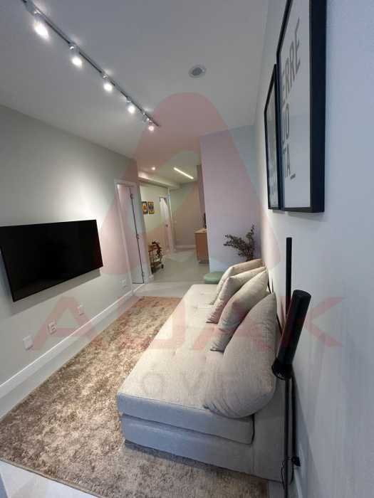 eddb98ee-6996-49e2-8278-399ae9 - 8