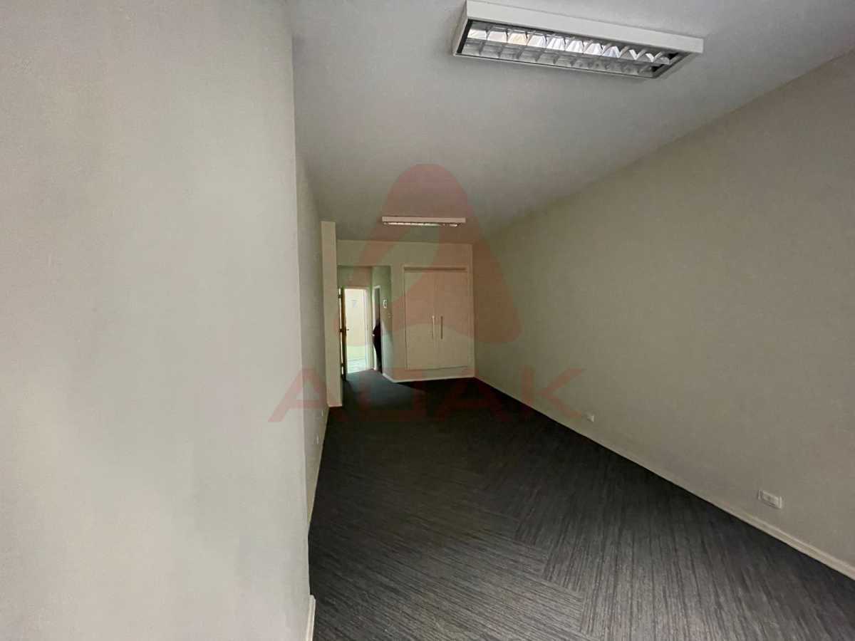 WhatsApp Image 2025-10-22 at 1 - 12