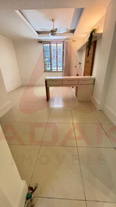 WhatsApp Image 2025-10-23 at 1 - 4