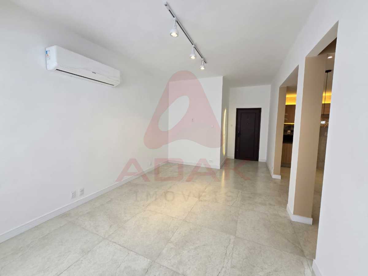 WhatsApp Image 2025-10-28 at 1 - 3