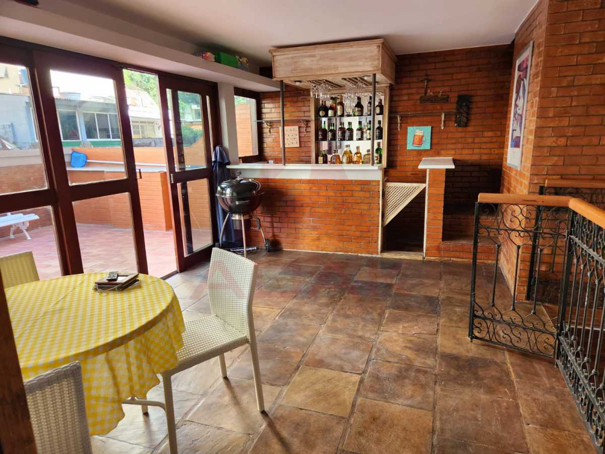 WhatsApp Image 2025-11-10 at 1 - 4