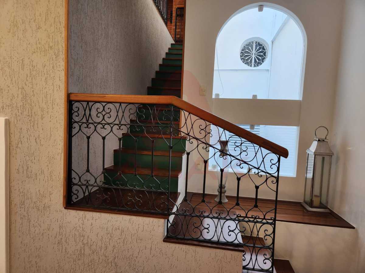 WhatsApp Image 2025-11-10 at 1 - 7