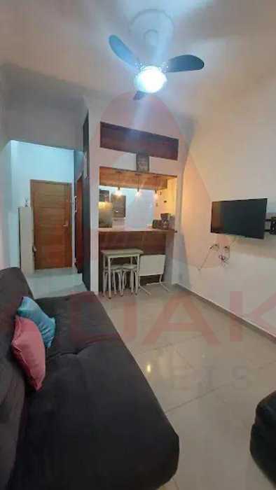 f0321d68-0aca-46d8-9c69-00d47a - 12