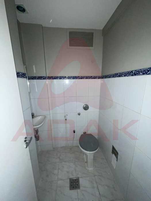 WhatsApp Image 2025-11-14 at 0 - 3