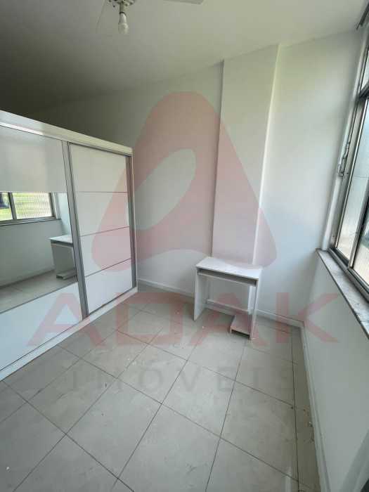 e4b27dbe-d17f-4826-8754-d49955 - 25