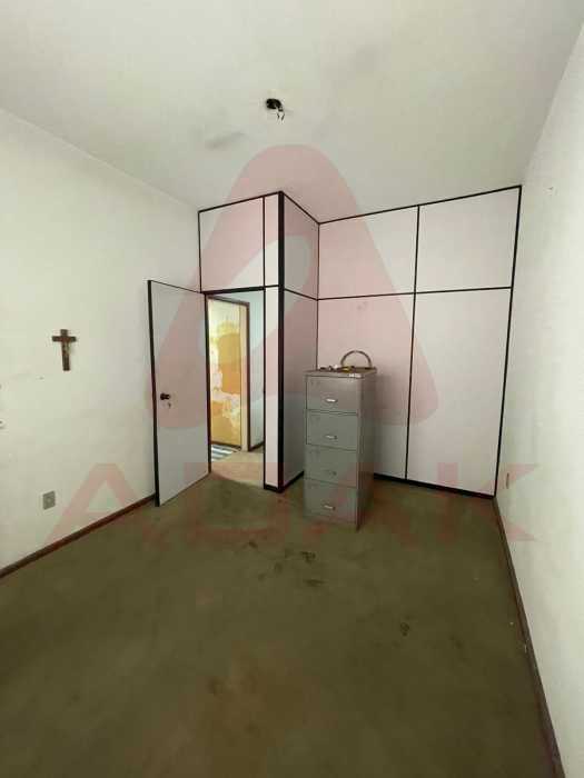 eba0949e-cdaa-4ce7-944b-6e1a8c - 4