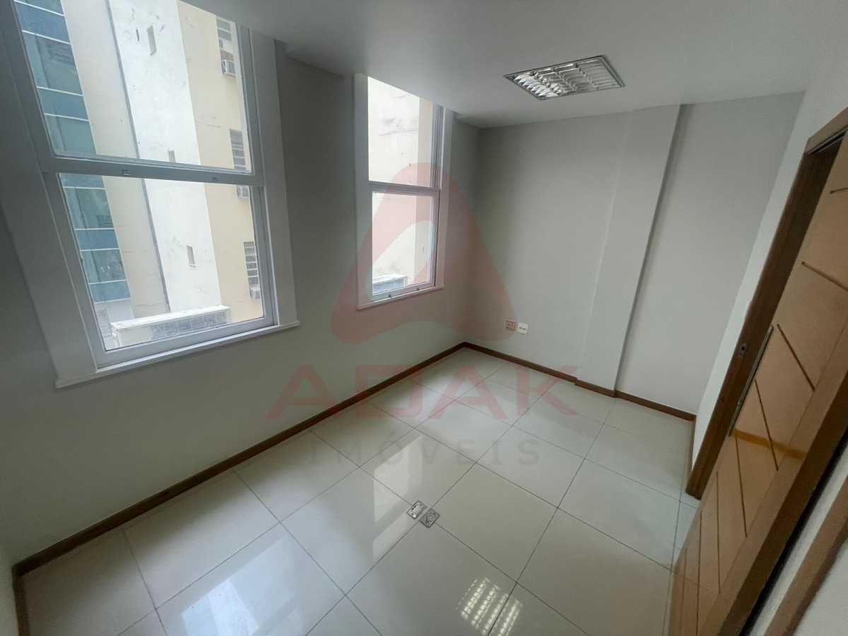 Conheça WhatsApp Image 2025-12-12 at 1 do imóvel - Sala Comercial 200m² à venda Rio de Janeiro,RJ Centro - R$ 1.000.000 - CTSL00824 - 13 WhatsApp Image 2025-12-12 at 1 - 13