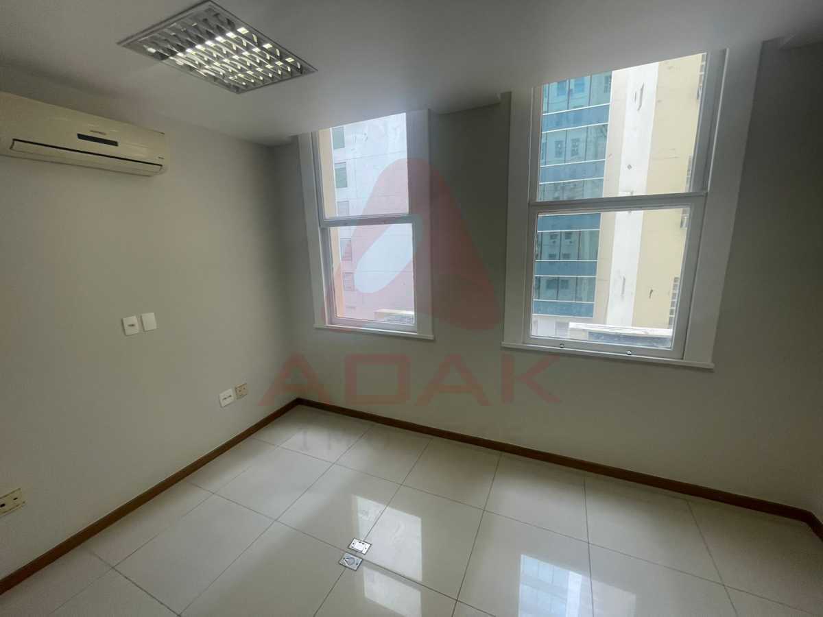 Conheça WhatsApp Image 2025-12-12 at 1 do imóvel - Sala Comercial 200m² à venda Rio de Janeiro,RJ Centro - R$ 1.000.000 - CTSL00824 - 14 WhatsApp Image 2025-12-12 at 1 - 14
