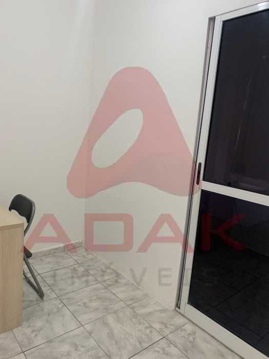 18776_G1672775172 - 5