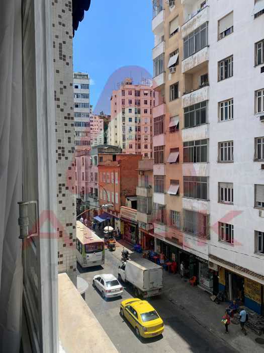 18776_G1672775205 - 18