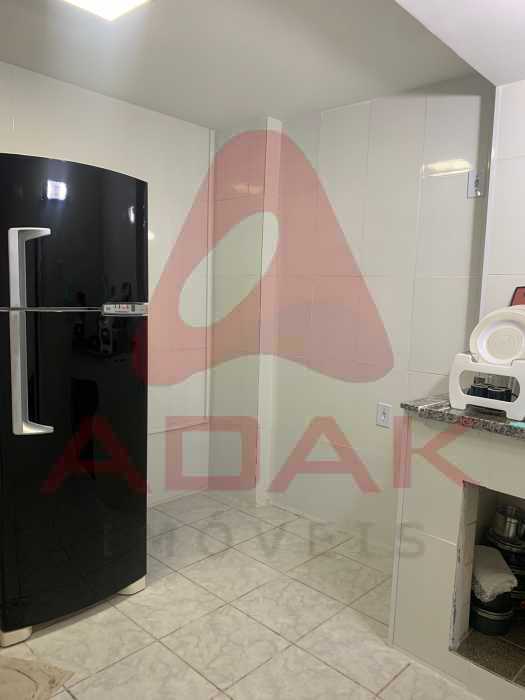 18776_G1672775207 - 19