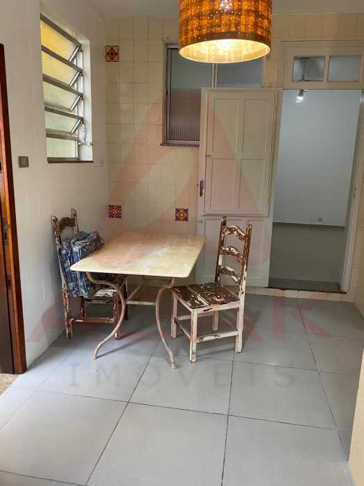 8c33a828-4d24-4600-bb9e-7a27d7 - 3